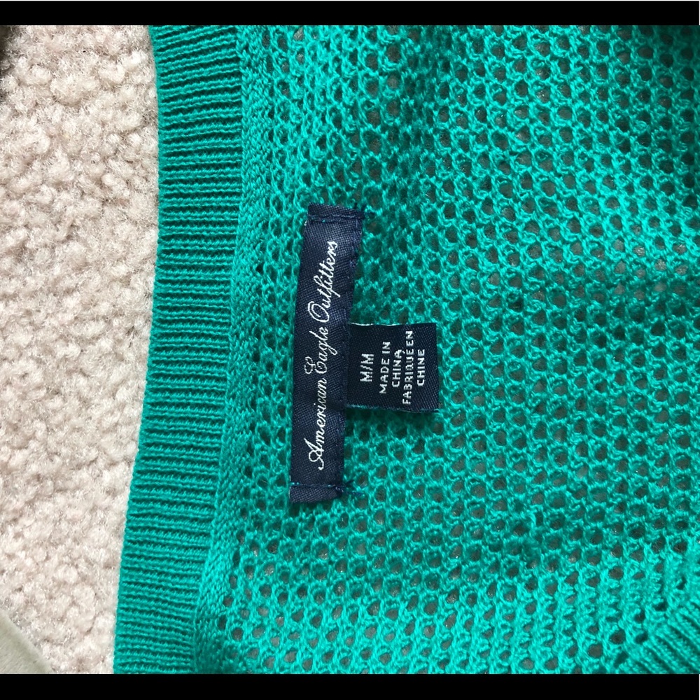 American Eagle sweater - Picture 4 of 4